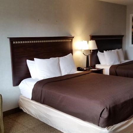 Days Inn & Suites By Wyndham Vancouver Exteriör bild
