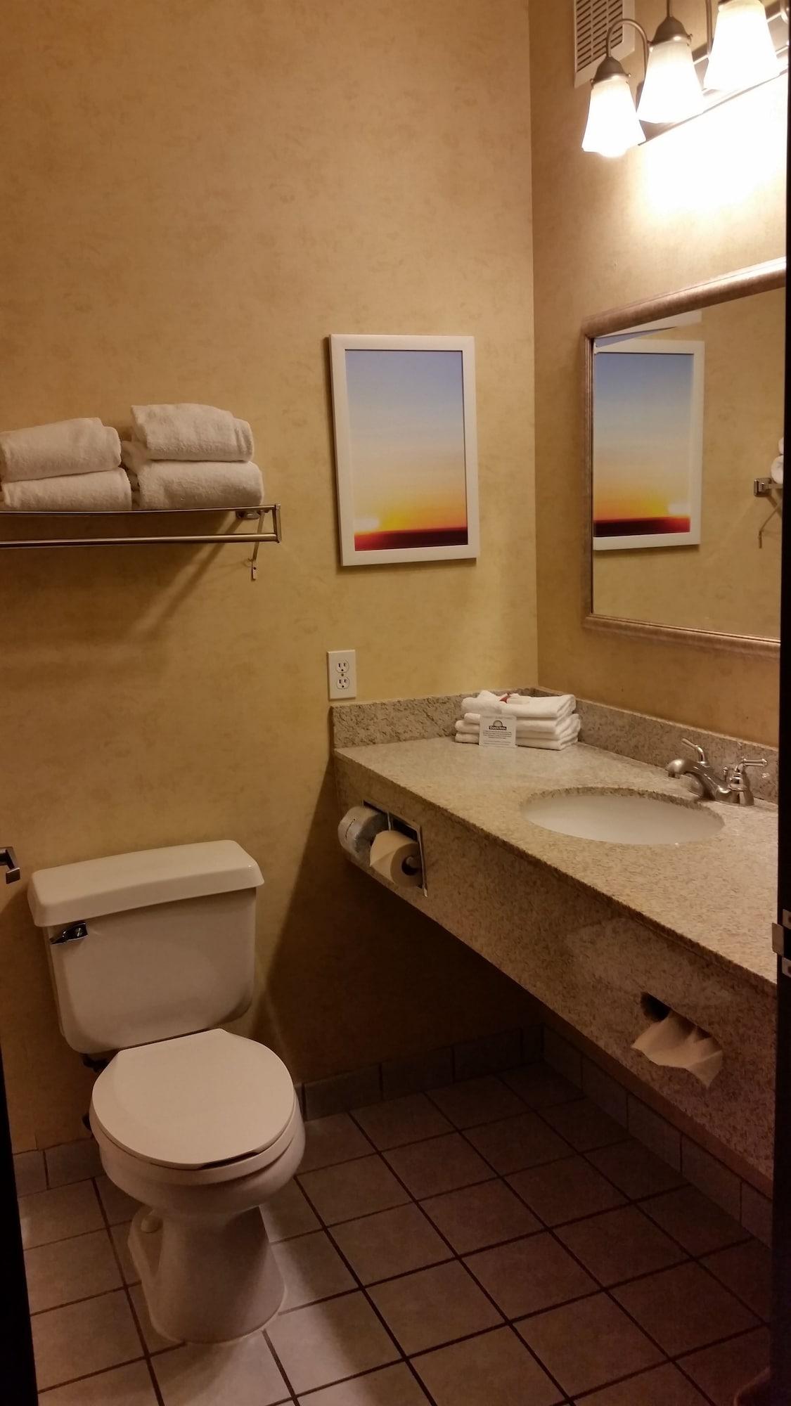 Days Inn & Suites By Wyndham Vancouver Exteriör bild
