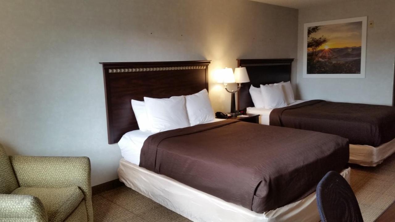 Days Inn & Suites By Wyndham Vancouver Exteriör bild